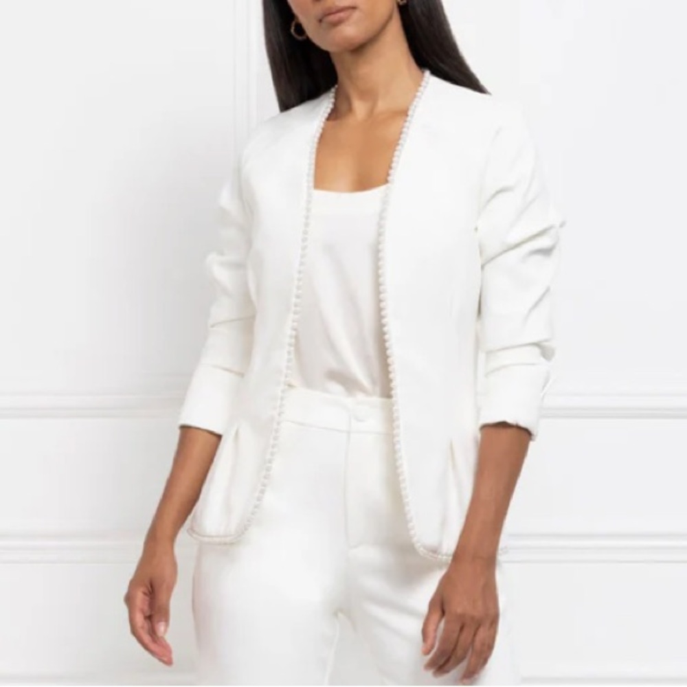 NWT Aavelle Pearl Trimmed Jacket size L